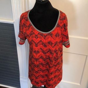 Lularoe shirt